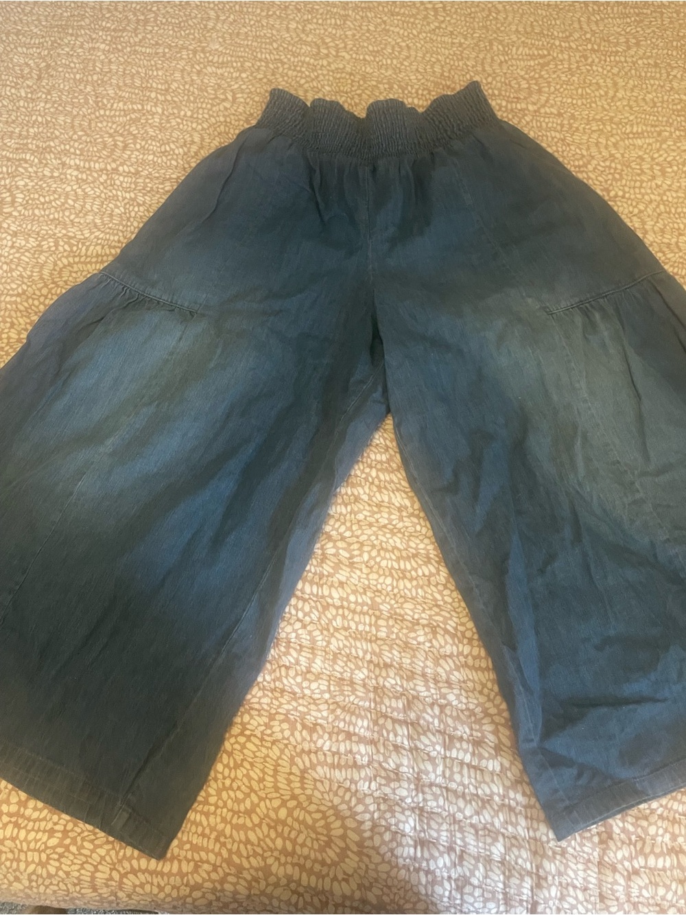 Pilcro High Rise Cropped Pull On Wide Leg Jeans/ L - Picture 5 of 7